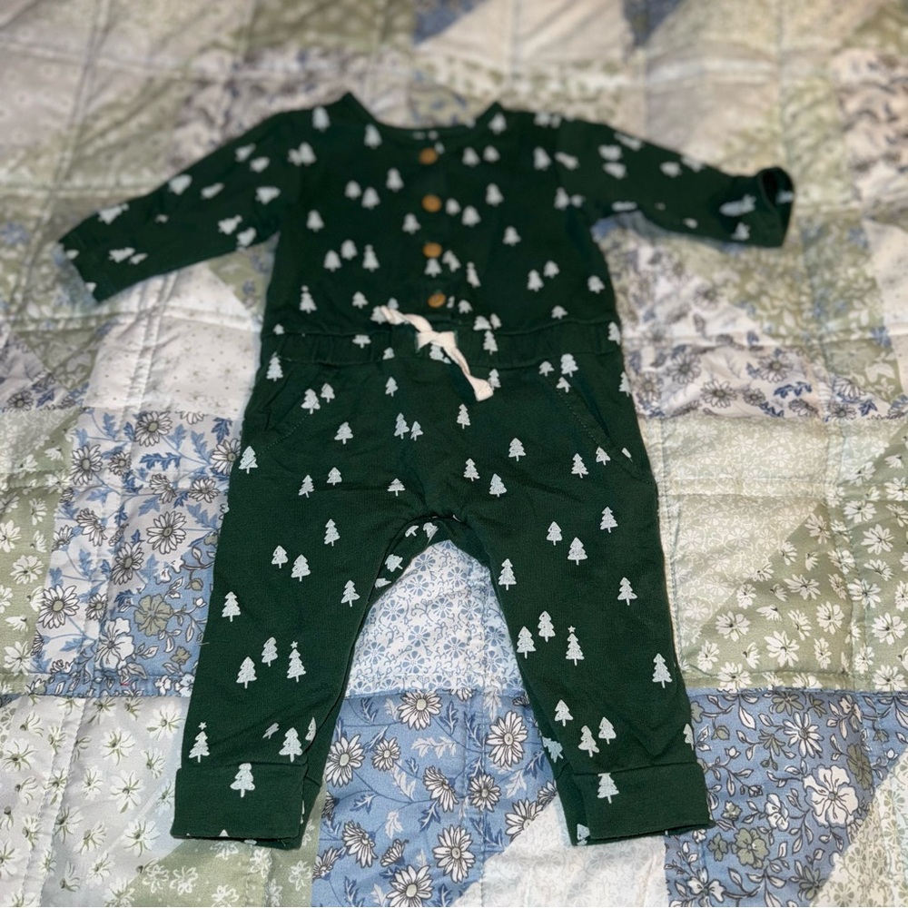 🎄 Focus Kids Baby Girls Size 3 months Christmas Tree Outfit